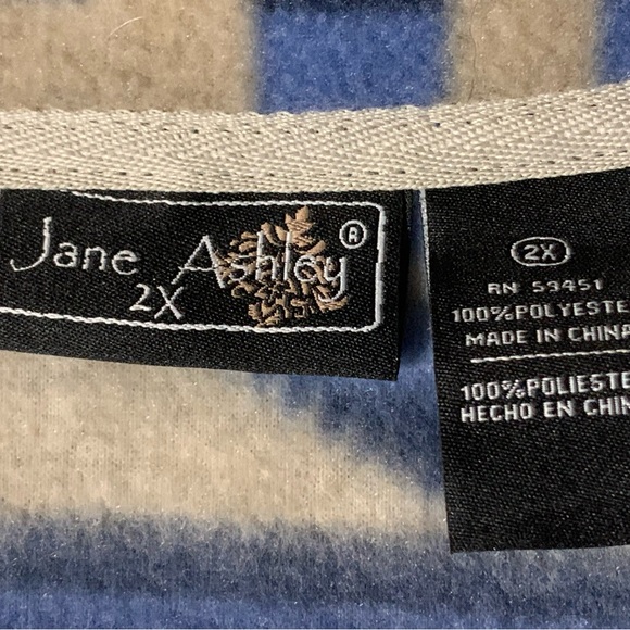 Jane Ashley, NWT fleece jacket, size 2X. - Picture 5 of 8